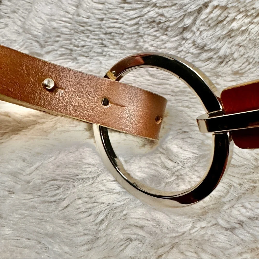 Talbots Circular Buckle Brown Leather Belt Made in Italy Size Medium, LIKE NEW!